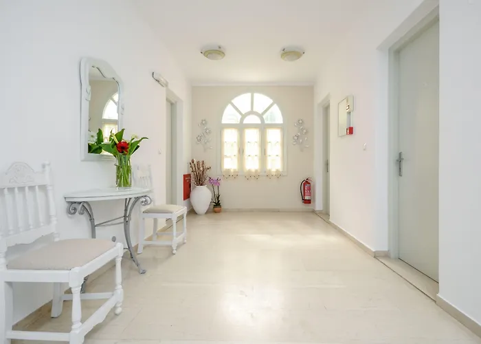 Golden Down Town 4* Naxos City