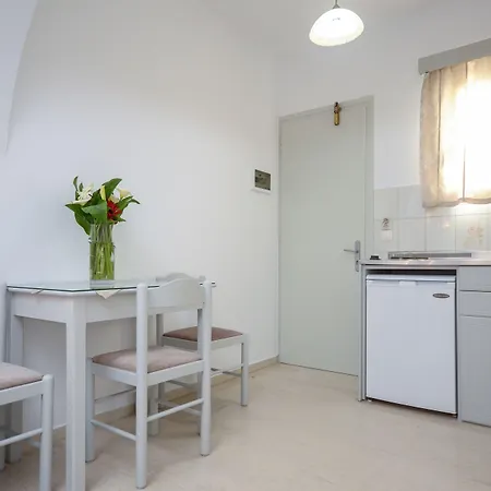 Aparthotel Golden Down Town