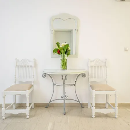 Aparthotel Golden Down Town