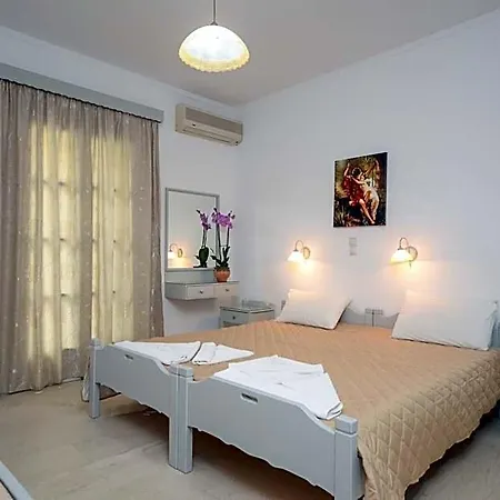 Golden Down Town 4* Naxos City
