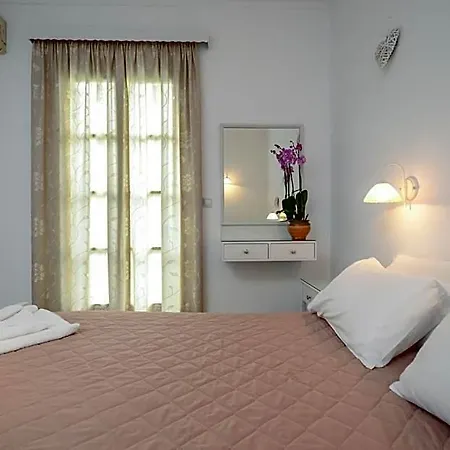 Golden Down Town Apartahotel 4*