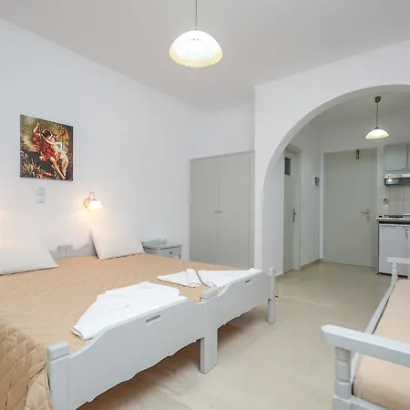 Golden Down Town 아파트호텔 Naxos City