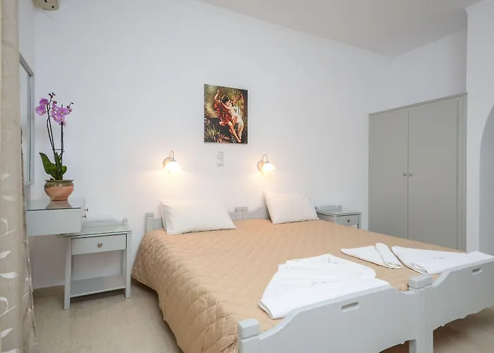 Golden Down Town 4* Naxos City