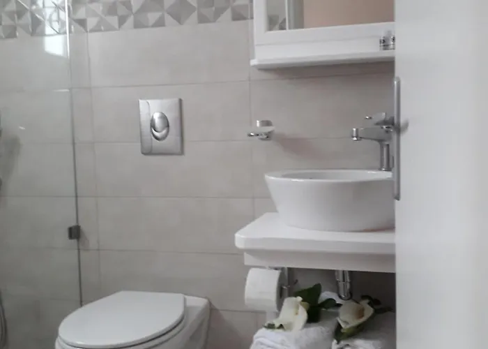 Lejlighedshotel Golden Down Town 4*